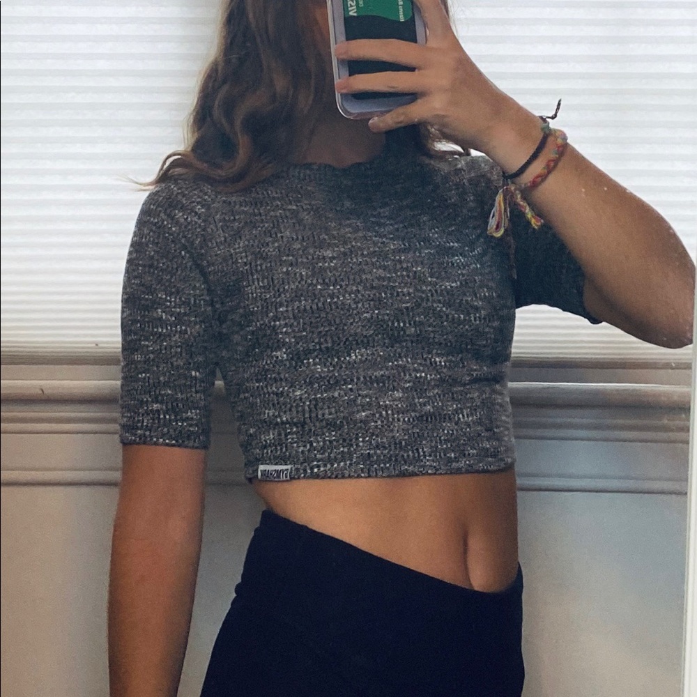 Mock neck workout crop top!